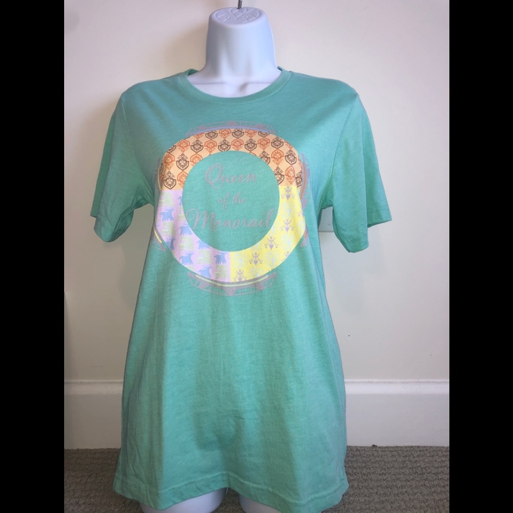 💙Disney Parks Tee 🏰